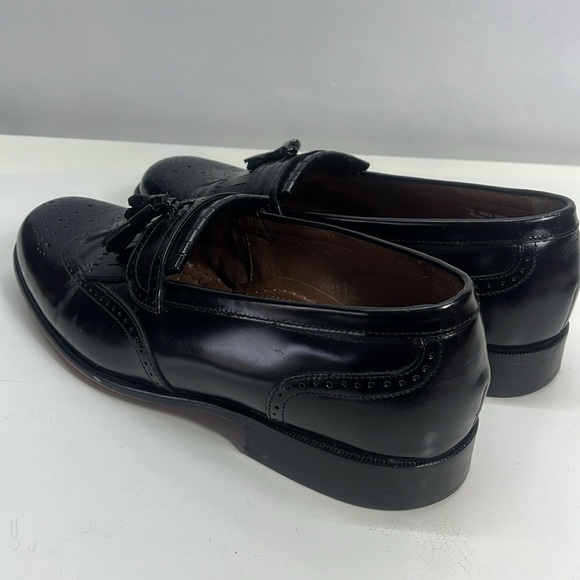 Bostonian Classics Black Tasseled Wingtip Leather Shoes - Picture 5 of 8